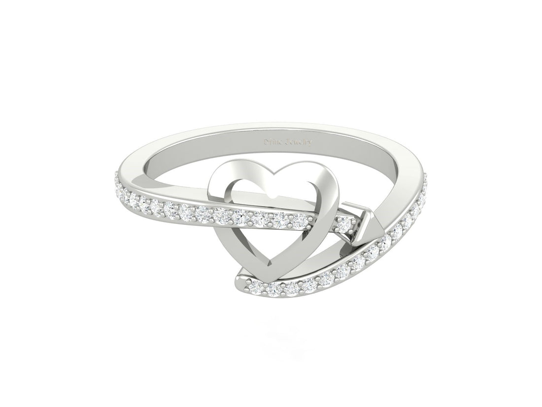 CLASSIC DIAMOND HEART RING