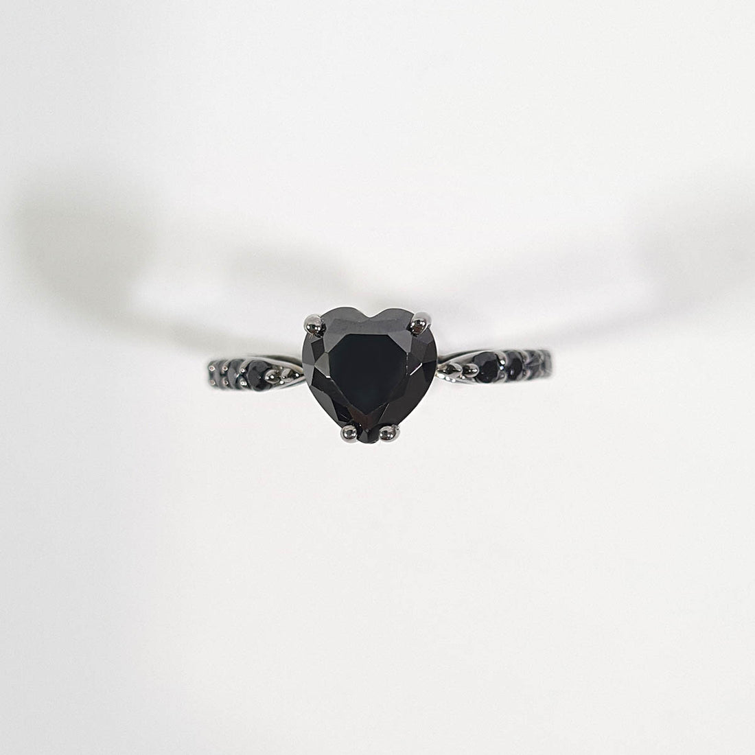 ONYX HEART ENGAGEMENT RING