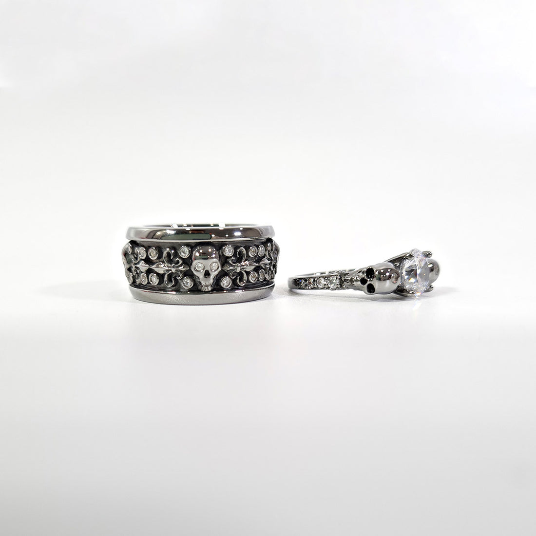 DIAMOND SKULL WEDDING RINGS