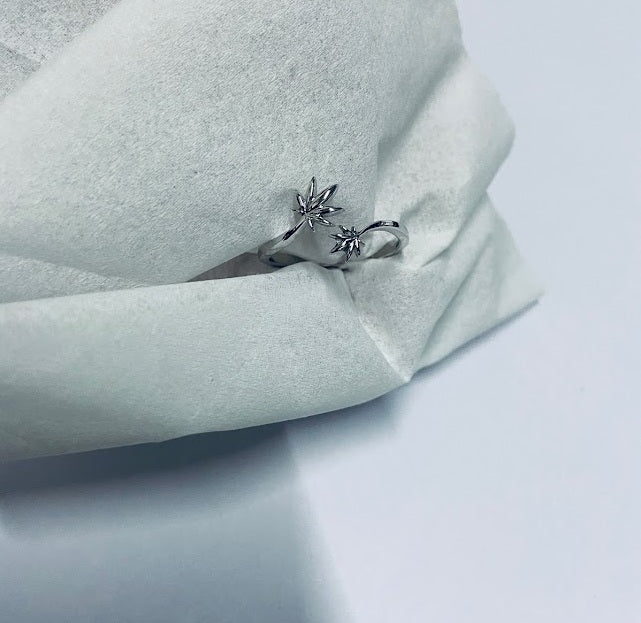 MARIJUANA PROMISE RING WOMENS