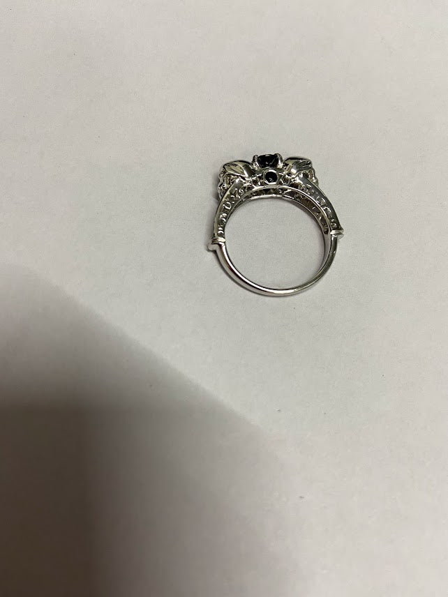 WHITE GOLD SKULL RING