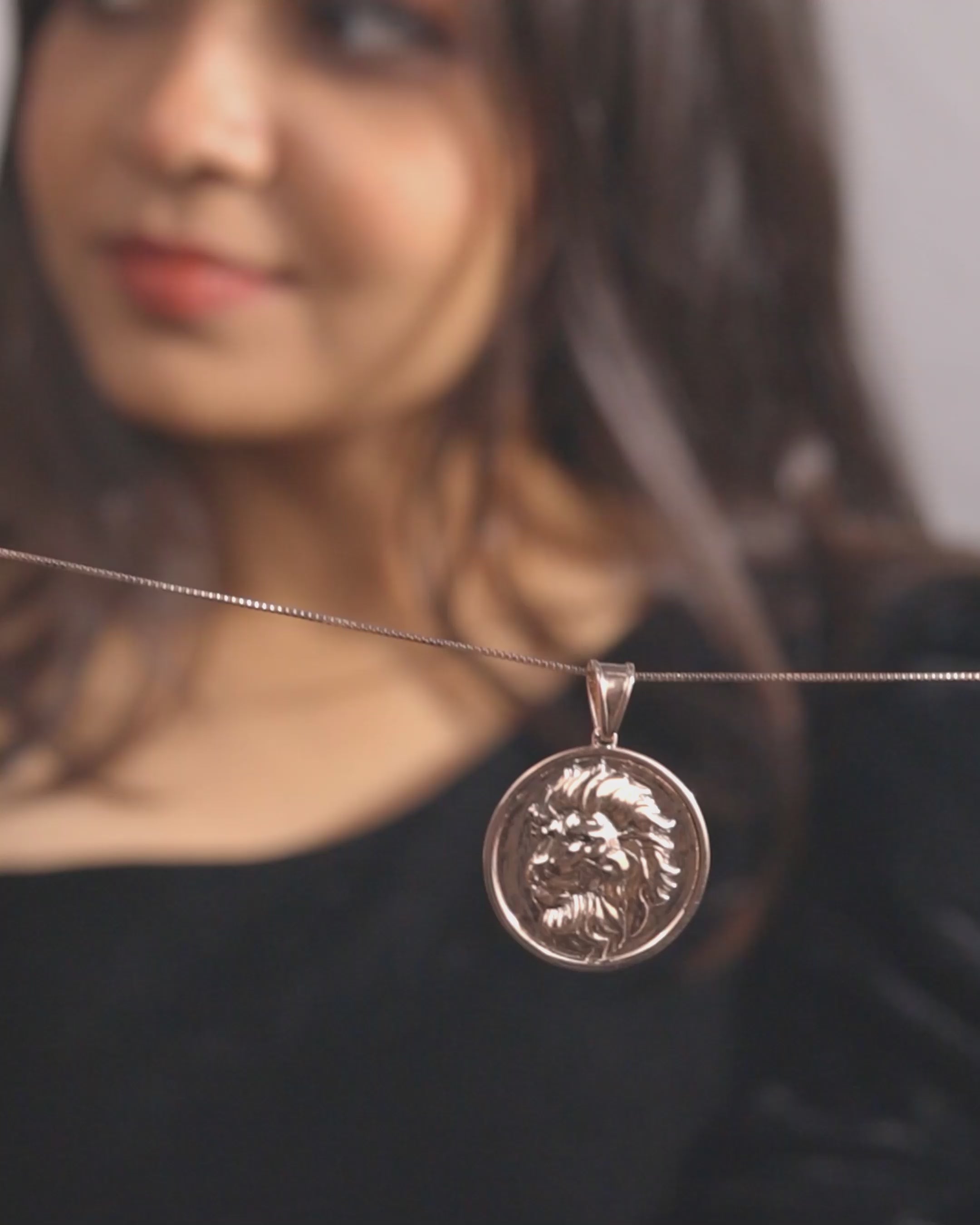King of Beasts Lion Necklace Pendant Jungle Wild King Animal Jewelry Rose Gold Fn
