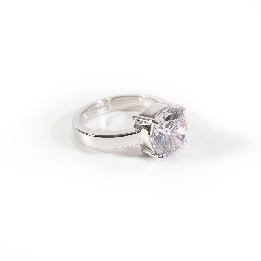 2CT Moissanite Diamond Engagement Ring